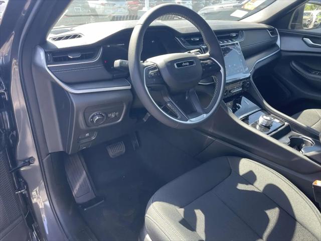 2026 Jeep Grand Cherokee L Laredo 4x2