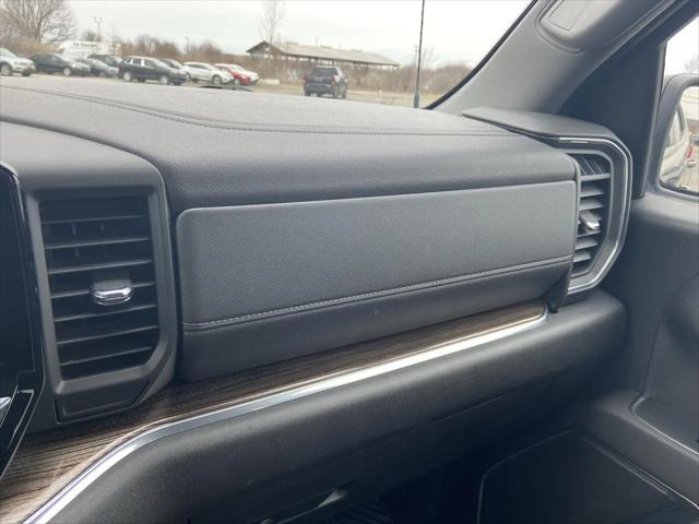 2023 Chevrolet Silverado 1500 4WD Crew Cab Short Bed RST