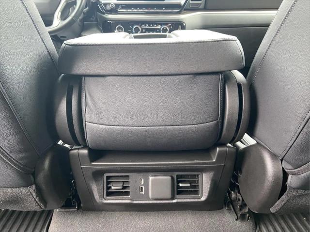2023 Chevrolet Silverado 1500 4WD Crew Cab Short Bed RST