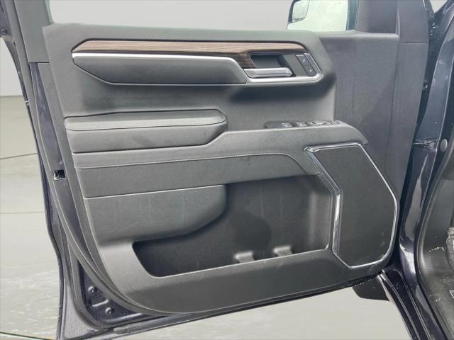 2023 Chevrolet Silverado 1500 4WD Crew Cab Short Bed RST
