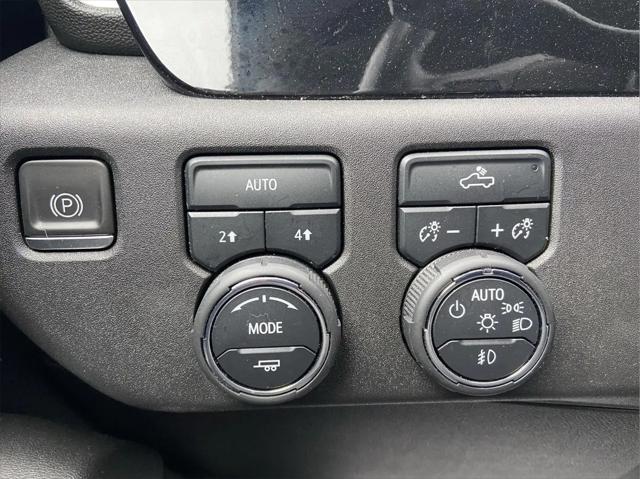 2023 Chevrolet Silverado 1500 4WD Crew Cab Short Bed RST