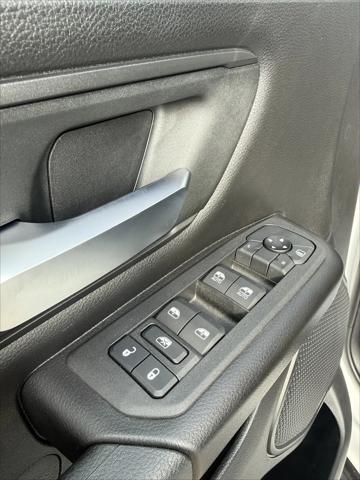 2026 Ram 1500 Warlock Crew Cab 4x4 57 Box