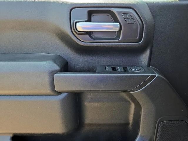 2020 Chevrolet Silverado 1500 4WD Double Cab Standard Bed Custom