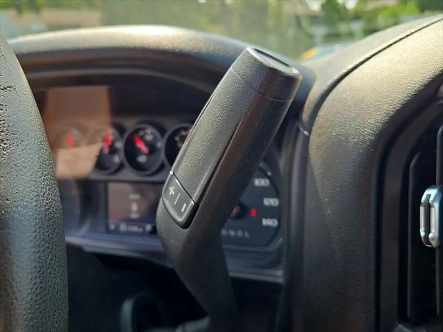2020 Chevrolet Silverado 1500 4WD Double Cab Standard Bed Custom