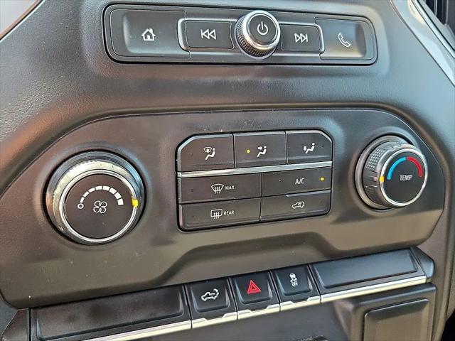 2020 Chevrolet Silverado 1500 4WD Double Cab Standard Bed Custom