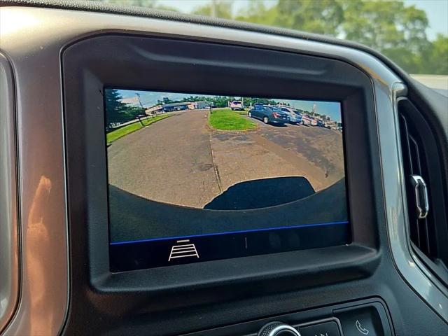 2020 Chevrolet Silverado 1500 4WD Double Cab Standard Bed Custom