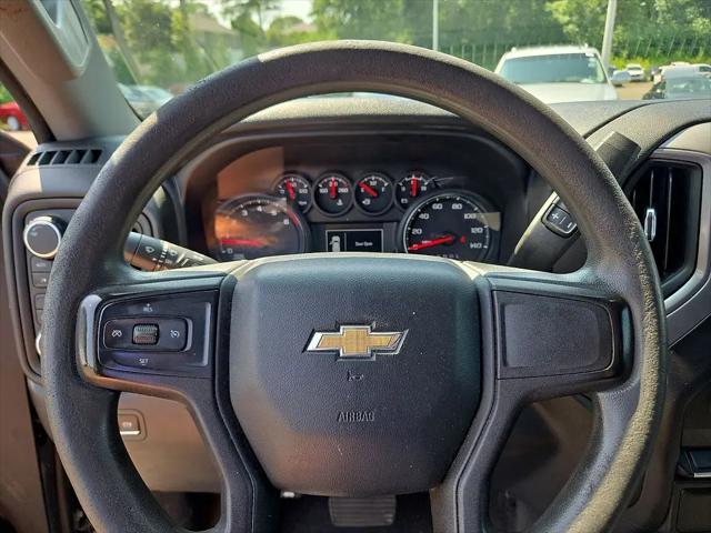 2020 Chevrolet Silverado 1500 4WD Double Cab Standard Bed Custom