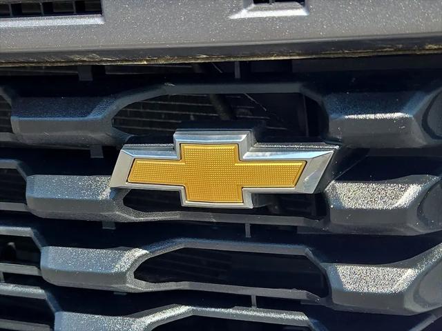 2020 Chevrolet Silverado 1500 4WD Double Cab Standard Bed Custom