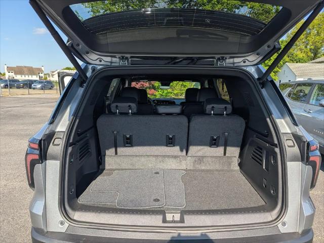 2026 Chevrolet Traverse AWD LT