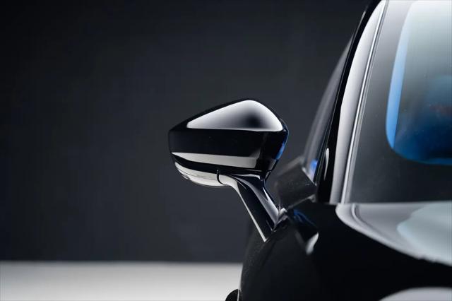 2023 Aston Martin DBX 707