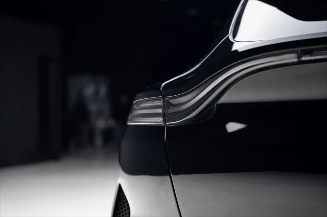 2023 Aston Martin DBX 707