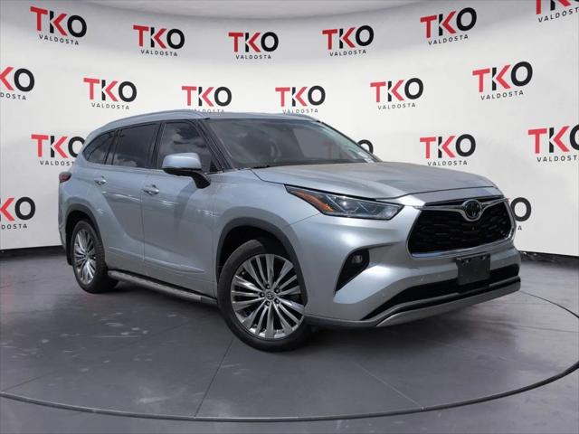 2023 Toyota Highlander Platinum