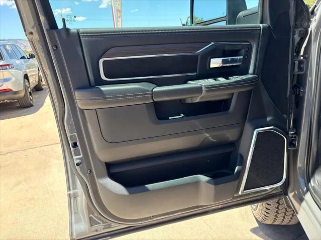 2026 Ram 2500 Laramie Crew Cab 4x4 8' Box