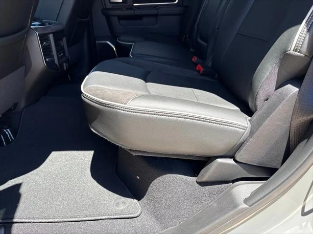 2026 Ram 2500 Laramie Crew Cab 4x4 8' Box