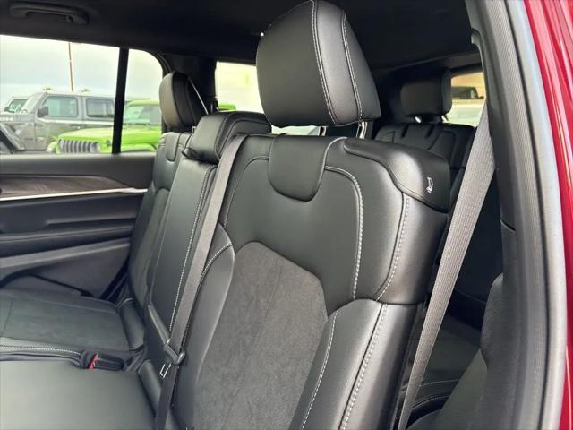 2026 Jeep Grand Cherokee L Altitude 4x4