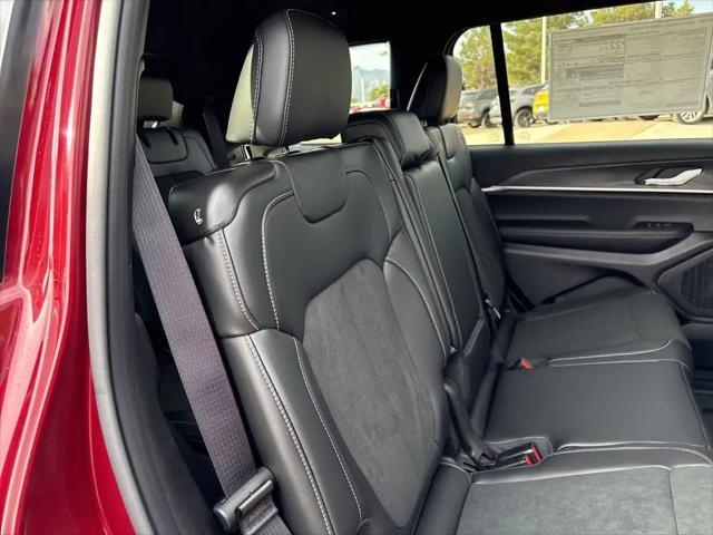 2026 Jeep Grand Cherokee L Altitude 4x4