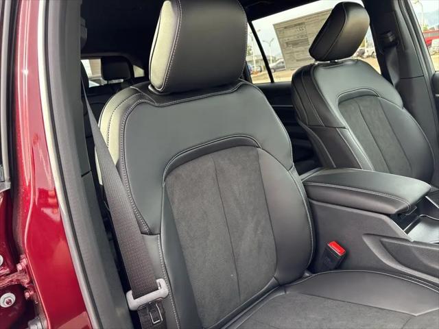 2026 Jeep Grand Cherokee L Altitude 4x4