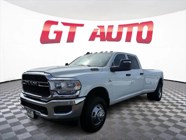 2024 Ram 3500 Tradesman Crew Cab 4x4 8' Box