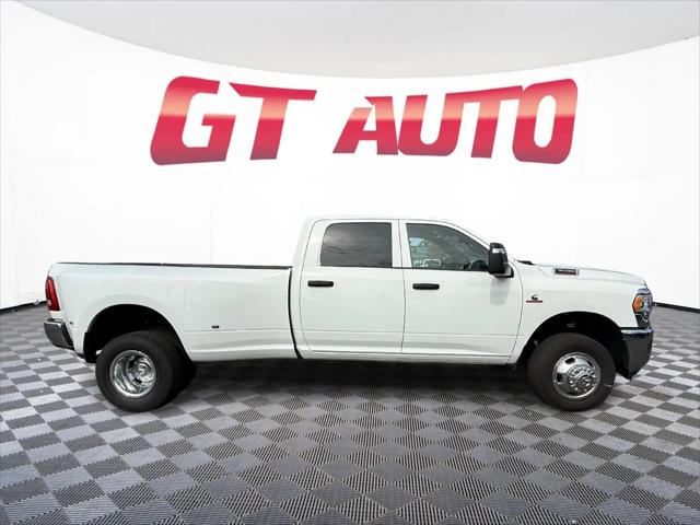 2024 Ram 3500 Tradesman Crew Cab 4x4 8' Box