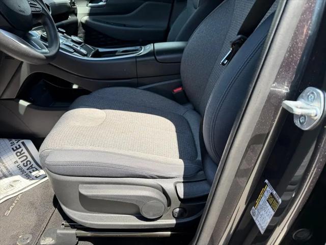 2023 Hyundai Santa Fe SE
