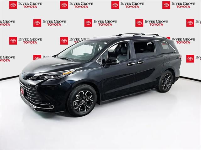 2025 Toyota Sienna Platinum for sale in Inver Grove, MN