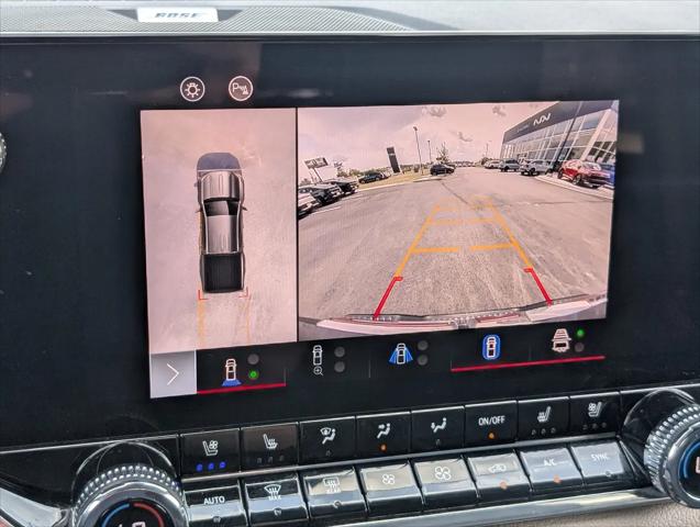 2023 GMC Canyon 4WD Crew Cab Short Box Denali