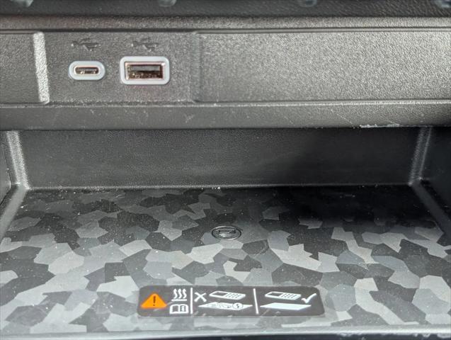 2023 GMC Canyon 4WD Crew Cab Short Box Denali