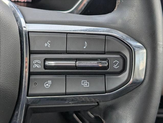 2023 GMC Canyon 4WD Crew Cab Short Box Denali