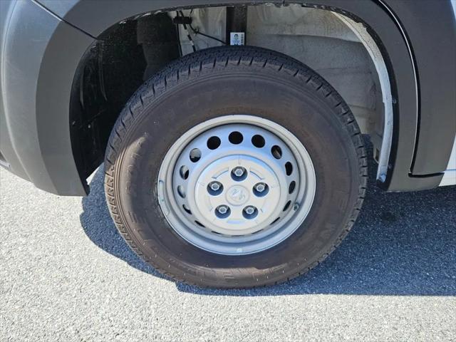 2025 Ram ProMaster 2500 Cargo Van Tradesman Low Roof 136" WB w/Pass Seat
