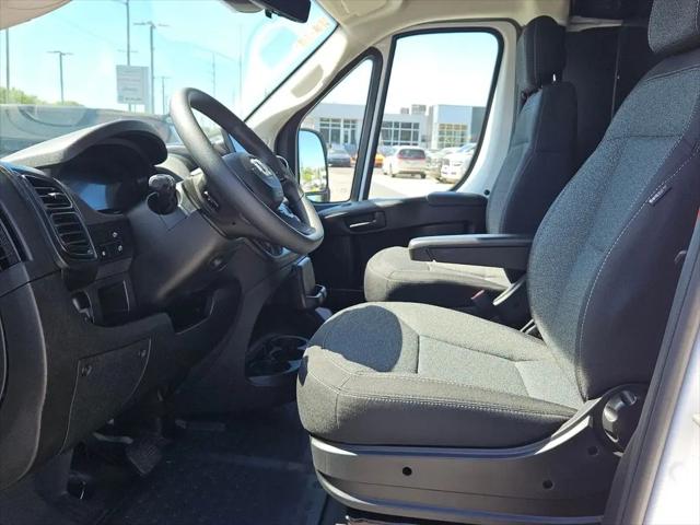 2025 Ram ProMaster 2500 Cargo Van Tradesman Low Roof 136" WB w/Pass Seat