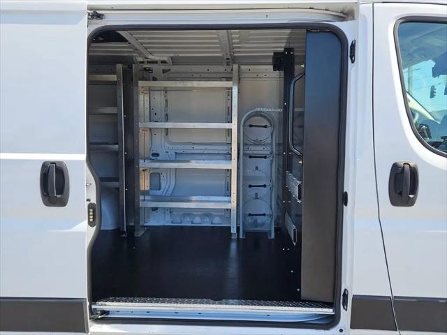 2025 Ram ProMaster 2500 Cargo Van Tradesman Low Roof 136" WB w/Pass Seat