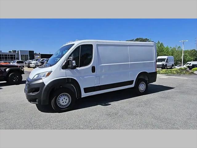 2025 Ram ProMaster 2500 Cargo Van Tradesman Low Roof 136" WB w/Pass Seat