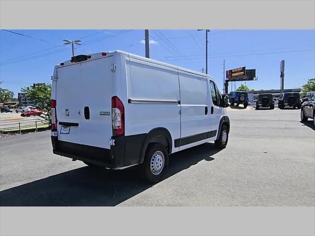 2025 Ram ProMaster 2500 Cargo Van Tradesman Low Roof 136" WB w/Pass Seat