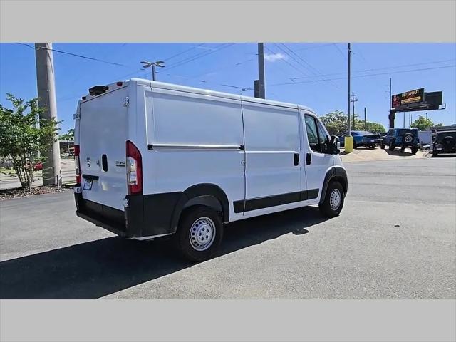 2025 Ram ProMaster 2500 Cargo Van Tradesman Low Roof 136" WB w/Pass Seat
