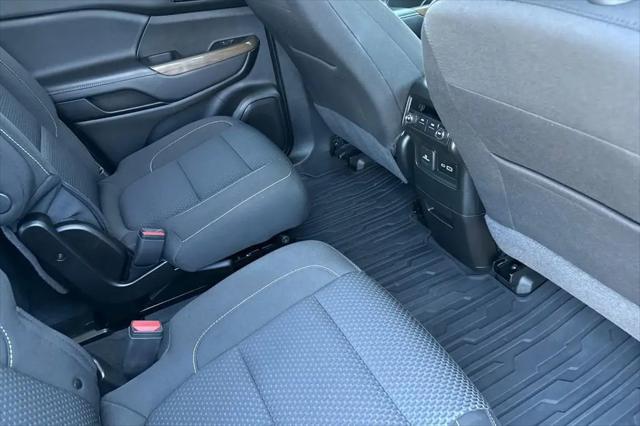 2023 GMC Acadia AWD SLE