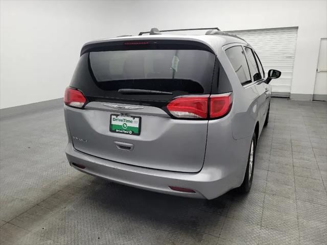 2021 Chrysler Voyager LXI