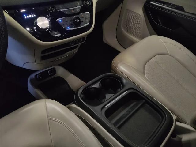 2021 Chrysler Voyager LXI