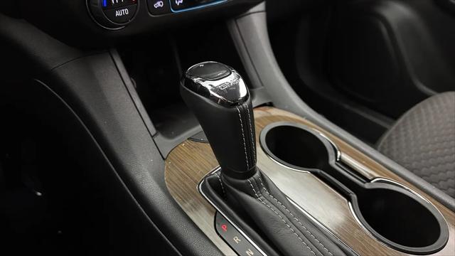 2017 GMC Acadia SLE-1