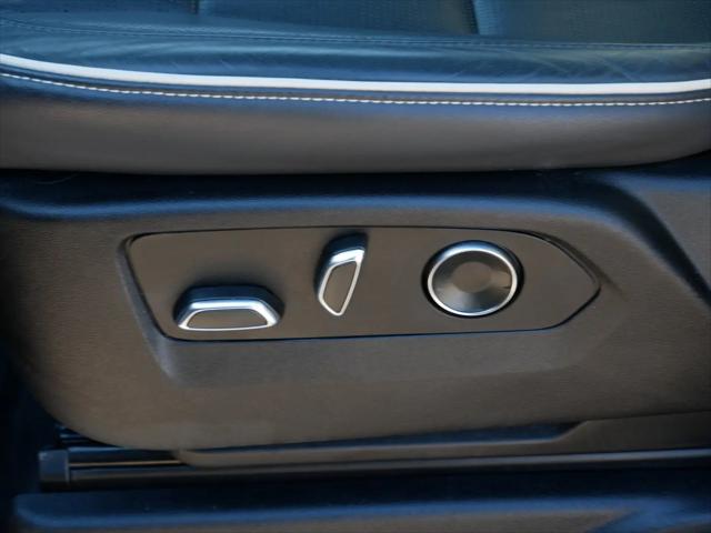 2023 Cadillac Escalade ESV 4WD Premium Luxury