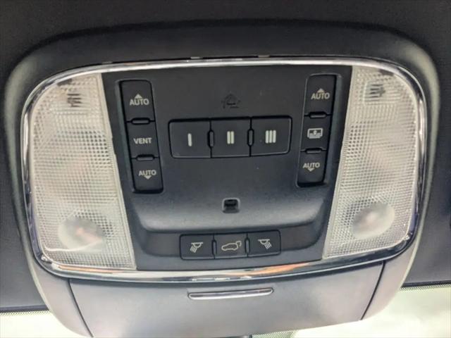 2019 Jeep Grand Cherokee Overland 4x2