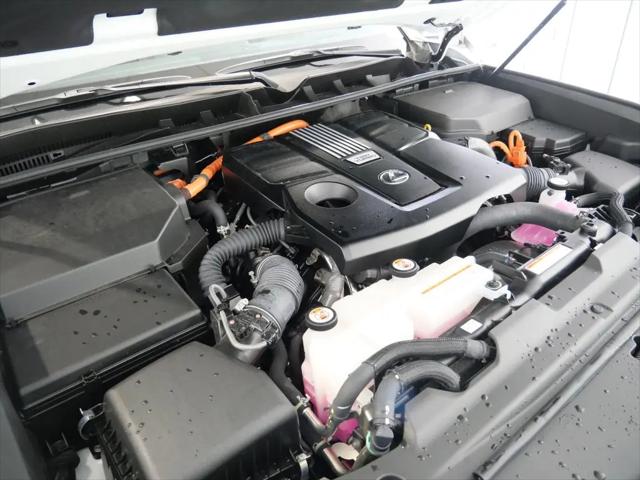 2025 Lexus LX Overtrail