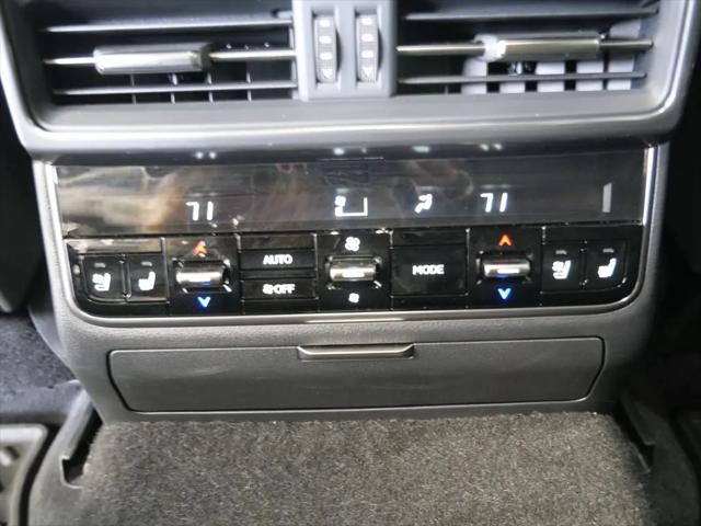 2025 Lexus LX Overtrail