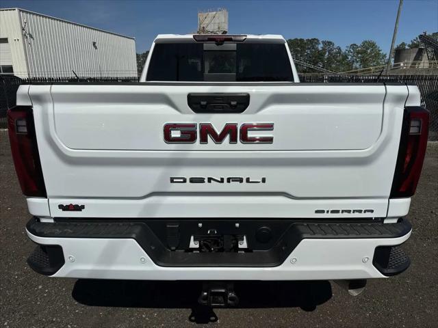 2026 GMC Sierra 2500HD Crew Cab, Standard Bed, Denali, 4WD