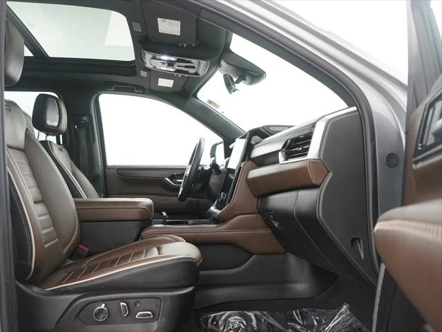 2025 GMC Yukon XL 4WD Denali Ultimate