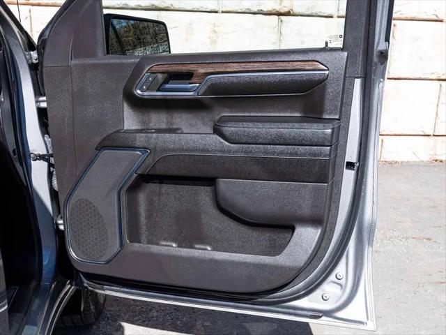 2024 GMC Sierra 1500 4WD Crew Cab Short Box Elevation with 3VL