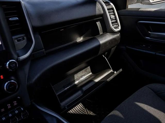 2023 Ram 1500 Big Horn Crew Cab 4x4 5'7" Box