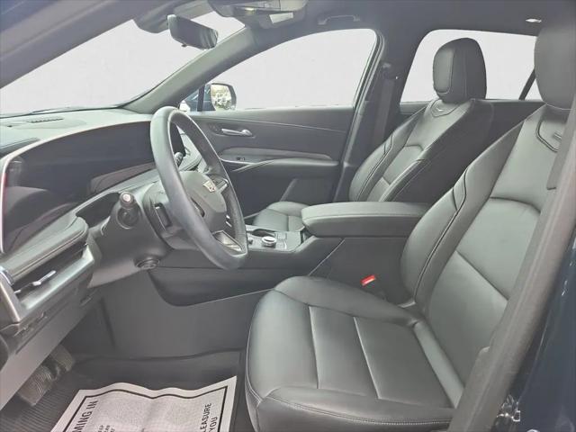 2025 Cadillac XT4 AWD Premium Luxury