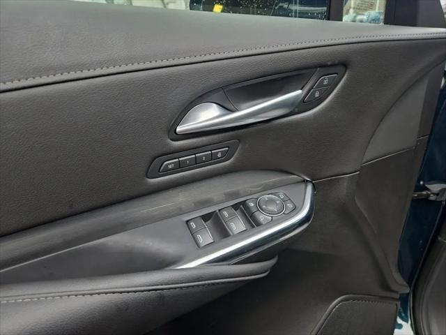 2025 Cadillac XT4 AWD Premium Luxury
