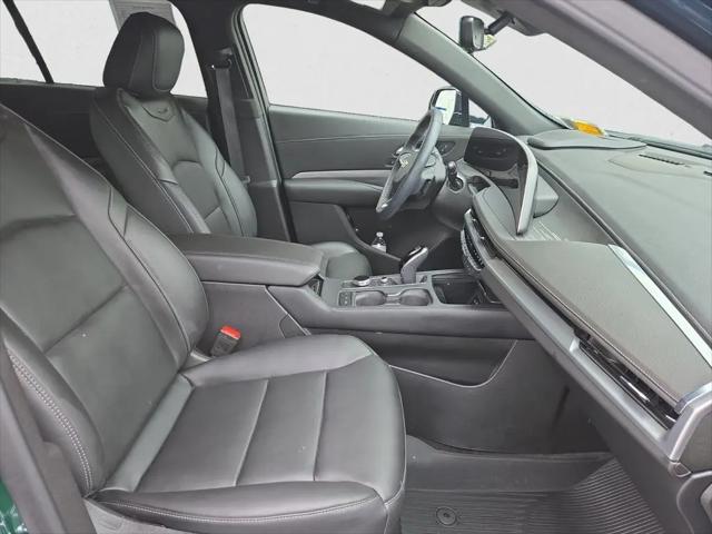 2025 Cadillac XT4 AWD Premium Luxury