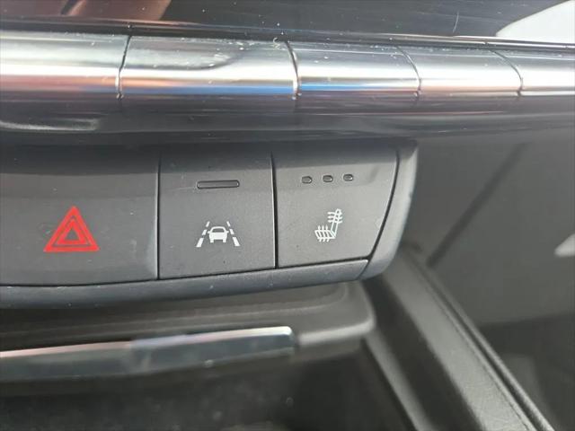 2025 Cadillac XT4 AWD Premium Luxury